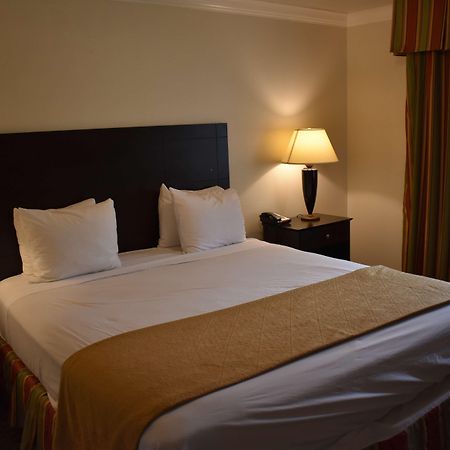 Best Western Colonial Inn Selma Exteriér fotografie